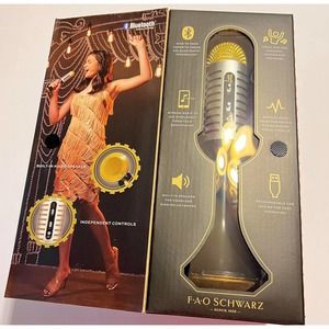 FAO SCHWARZ Microphone Bluetooth Built-In Speaker Karaoke Vintage Style